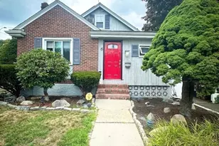 6 Grant Rd, Malden, MA 02148 - Photo 1