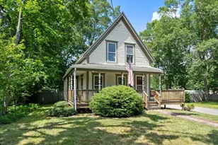 40 Florence St, Rockland, MA 02370 - Photo 1