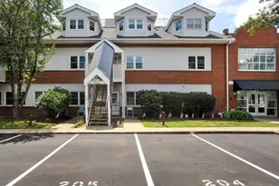 26 School St, Hull, MA 02045 - Photo 1