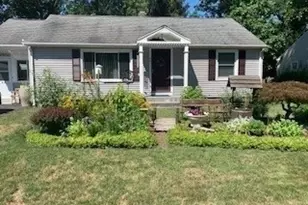 58 Maebeth St, Springfield, MA 01119 - Photo 1