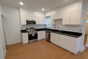 14 Market St, Cambridge, MA 02139 - Photo 1