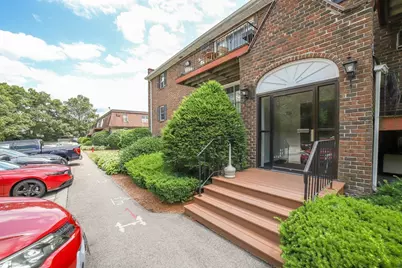 10 Williamsburg Ct #3, Shrewsbury, MA 01545 - Photo 1