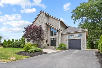 14 Bay Edge Lane, Worcester, MA 01604 - Photo 1