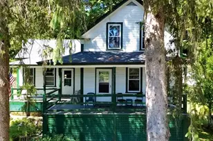 279 Mt Pleasant St, Athol, MA 01331 - Photo 1