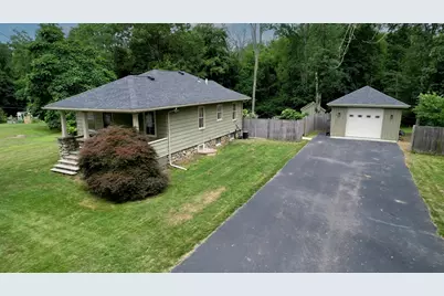 15 Slab Bridge Rd, Freetown, MA 02702 - Photo 1