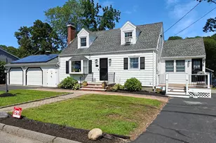 27 Holland St, Saugus, MA 01906 - Photo 1