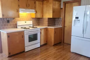 17 Elm St, Leominster, MA 01453 - Photo 1