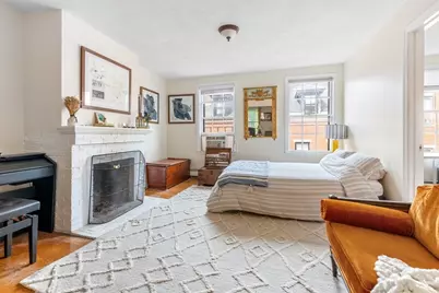 61 W Cedar Street #4, Boston, MA 02114 - Photo 1