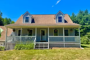 213 Cedar St, Sturbridge, MA 01518 - Photo 1