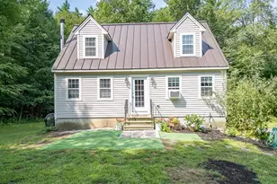 44 West St, Pepperell, MA 01463 - Photo 1