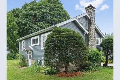 80 Bruce Road, Waltham, MA 02453 - Photo 1