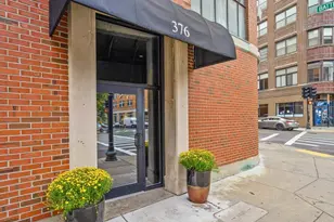 376 Commercial St, Boston, MA 02109 - Photo 1