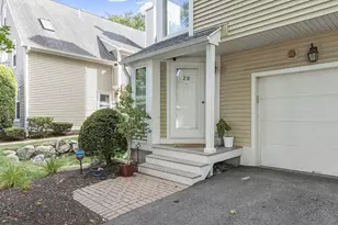 20 Hammond Pl, Woburn, MA 01801 - Photo 1