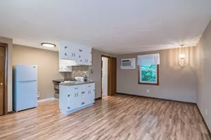 35 Park Ave, West Springfield, MA 01089 - Photo 1