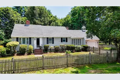 683 Bay Rd, Hamilton, MA 01982 - Photo 1