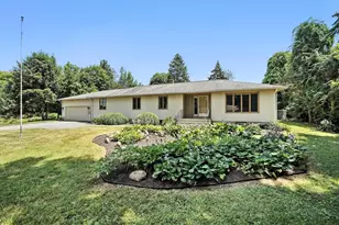 61 Lotus Ave, West Springfield, MA 01089 - Photo 1