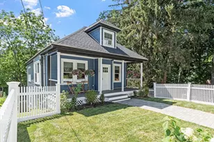 10 Burnham Rd, Andover, MA 01810 - Photo 1