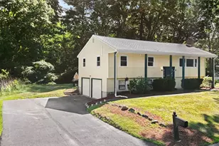 21 Pinewood Ln, Groveland, MA 01834 - Photo 1