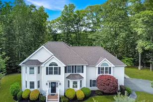 18 Maple Ridge Rd, Methuen, MA 01844 - Photo 1