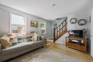 35 Alpine St, Cambridge, MA 02138 - Photo 1