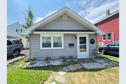 39 Bay View Ave, Winthrop, MA 02152 - Photo 1