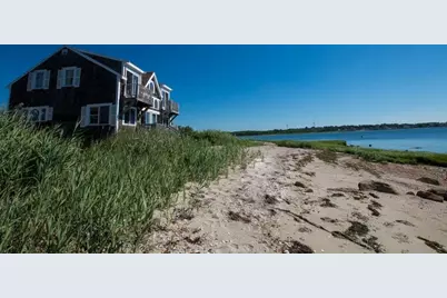 17 Turner Ave, Fairhaven, MA 02719 - Photo 1