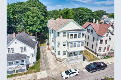 32 Moore St, Fall River, MA 02720 - Photo 1