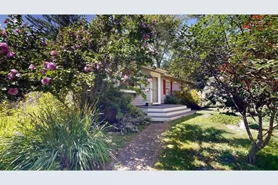 31 Mason St, Williamstown, MA 01267 - Photo 1