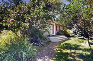 31 Mason St, Williamstown, MA 01267 - Photo 1