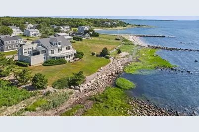 7 Anawan Rd, Mattapoisett, MA 02739 - Photo 1