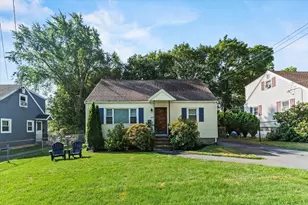 333 Hovey St, Lowell, MA 01852 - Photo 1