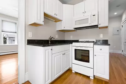 28 Poplar St #7, Danvers, MA 01923 - Photo 1