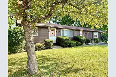 31 Pomeroy St, Easthampton, MA 01027 - Photo 1