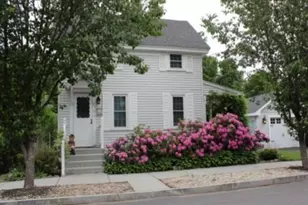 346 Oak St, Clinton, MA 01510 - Photo 1