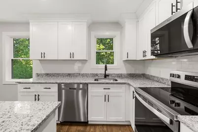 132 Summer St, Plymouth, MA 02360 - Photo 1