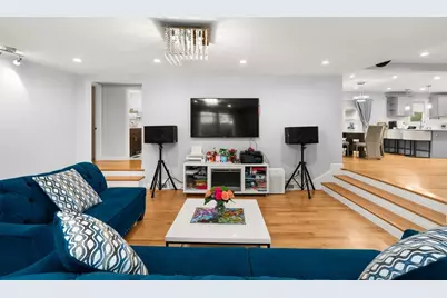 685 Broadway #8, Malden, MA 02148 - Photo 1