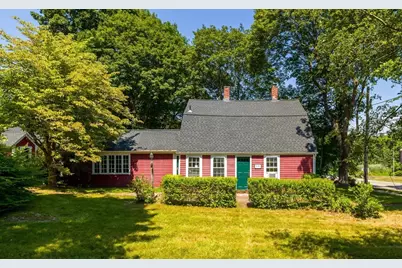 39 Worcester St, Grafton, MA 01519 - Photo 1