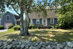 273 Main St, Acushnet, MA 02743 - Photo 1