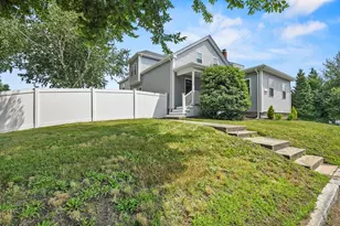 262 Huttleston Ave, Fairhaven, MA 02719 - Photo 1