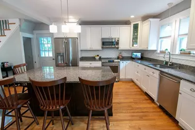 10 Makepeace St, Saugus, MA 01906 - Photo 1