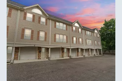 47 Chestnut St #4, Waltham, MA 02453 - Photo 1