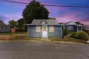 21 Hillside Ave, Swansea, MA 02777 - Photo 1