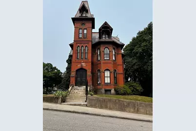 8 Claremont St #2B, Worcester, MA 01610 - Photo 1