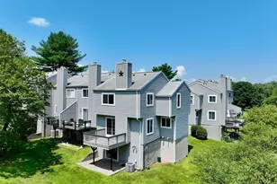 21 Autumn Ln, Amherst, MA 01002 - Photo 1