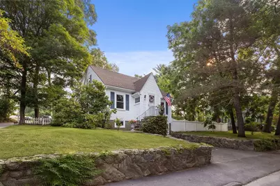 394 Summer St, Lynnfield, MA 01940 - Photo 1