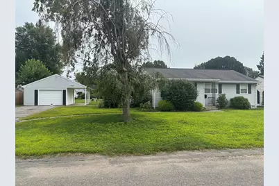 81 Poplar St, Chicopee, MA 01013 - Photo 1