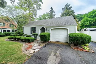 59 Ingersoll Grv, Springfield, MA 01109 - Photo 1
