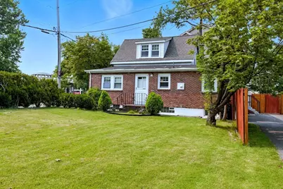 14 Palmer St, Quincy, MA 02169 - Photo 1