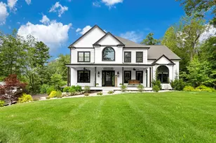 5 Hartford Ave W, Mendon, MA 01756 - Photo 1