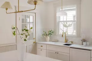 121 Cross St, Malden, MA 02148 - Photo 1